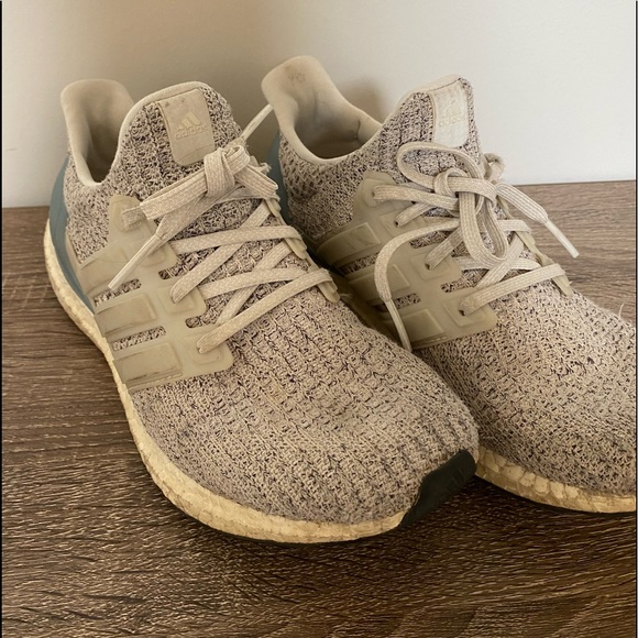 Grey Ultraboost 4.0 - Picture 1 of 5